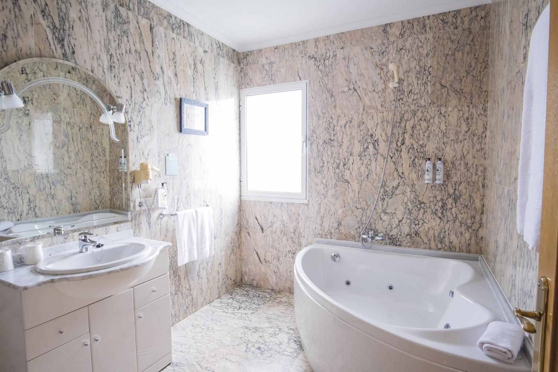 Hotel Alda Alpina Vilanova de Arousa Zewnętrze zdjęcie
